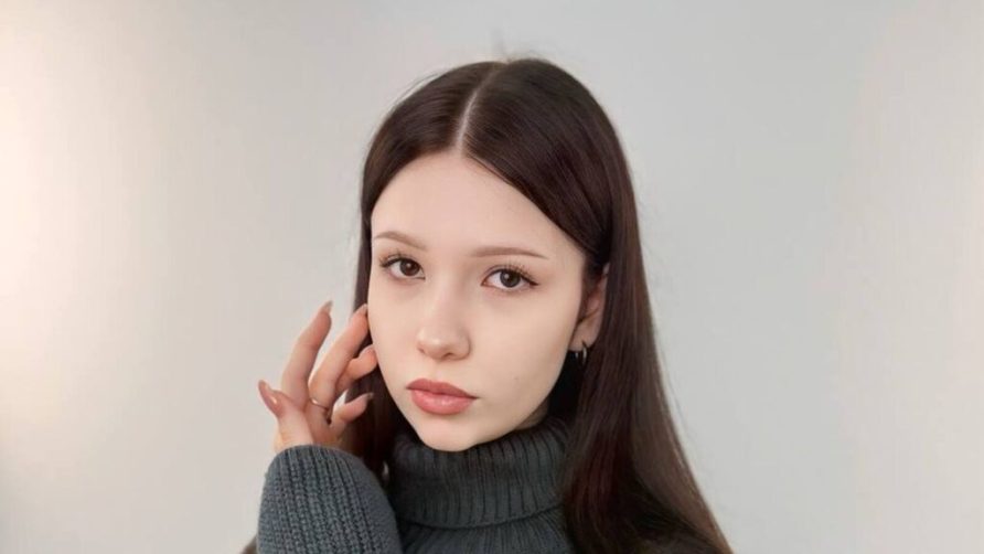 Chat Live with MitsueToplk on LiveJasmin