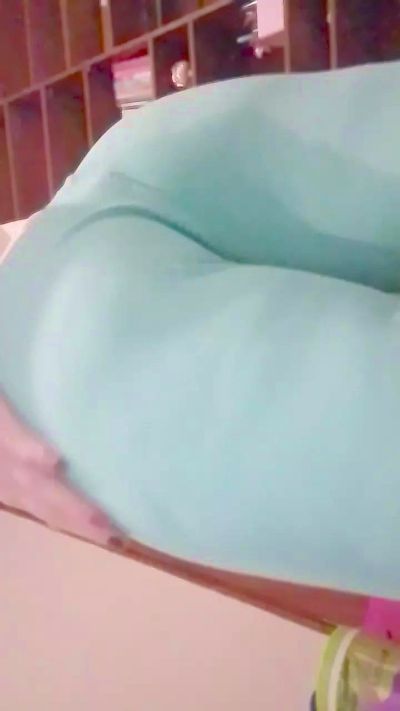 Chat Live with barby402 on Cam4