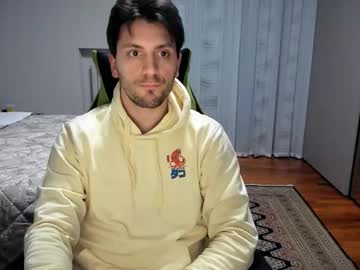 Chat Live with calciatore94 on Chaturbate