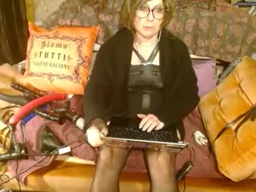 Chat Live with godesslove on Chaturbate
