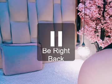 Chat Live with junecollins on Chaturbate