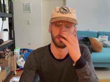 Chat Live with leonvampire on Chaturbate