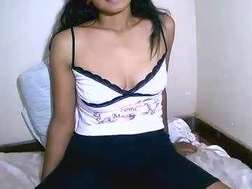 Chat Live with vanih27 on Chaturbate