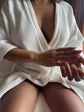 Chat Live with Scarletbdsm69 on StripChat