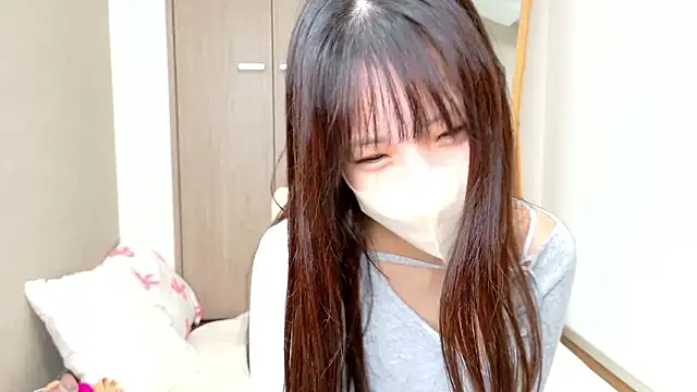 Chat Live with riri__nyan_o0 on StripChat