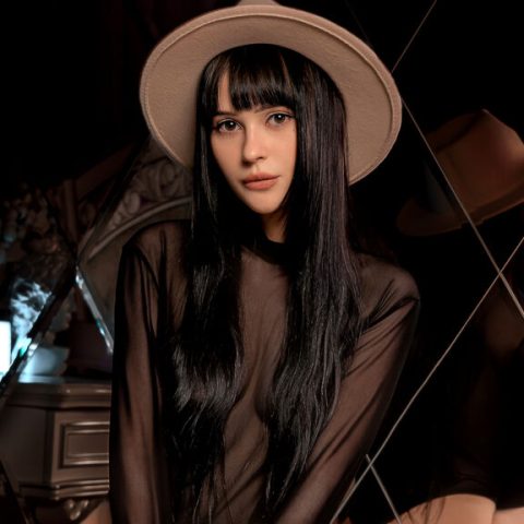 Chat Live with RivenAmelia on LiveJasmin