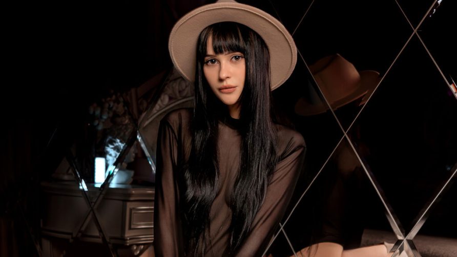 Chat Live with RivenAmelia on LiveJasmin