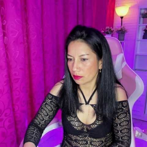 Chat Live with MeganCollins1 on BongaCams