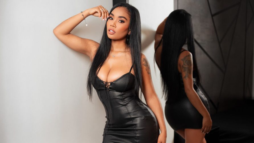 Chat Live with NatashaBeckham on LiveJasmin