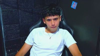 Chat Live with SrJacobs on Cam4