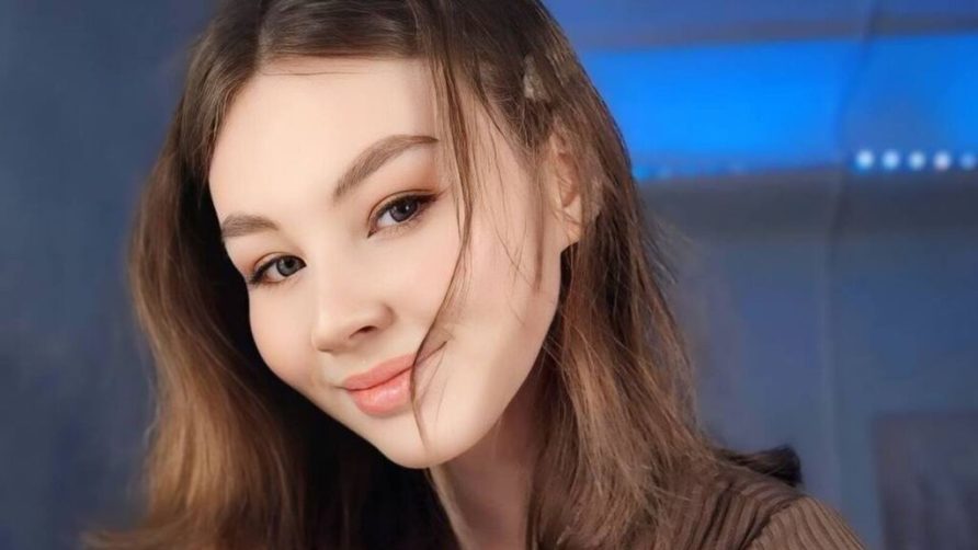 Chat Live with LuanneGfroerer on LiveJasmin