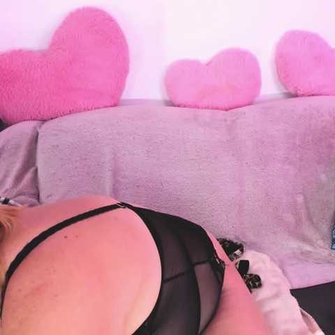 Chat Live with CurlyDream on BongaCams