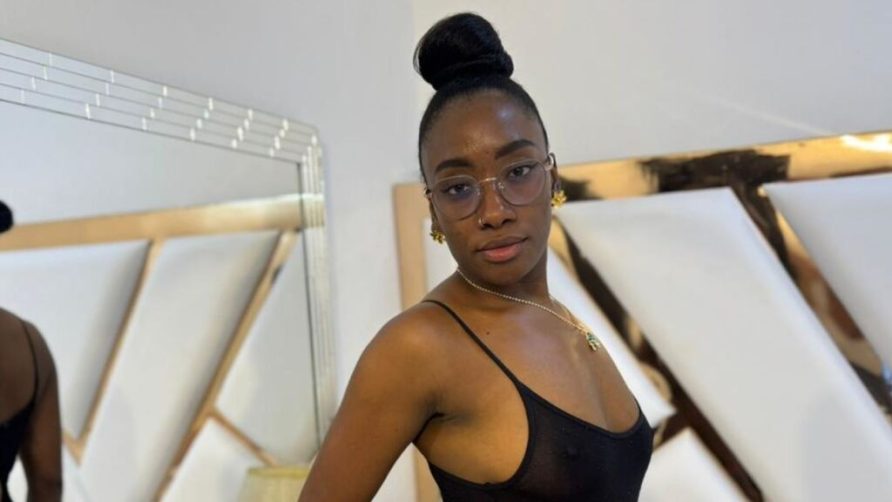 Chat Live with SelenaHille on LiveJasmin