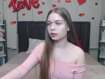 Chat Live with larapika on Chaturbate
