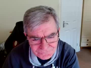 Chat Live with wanttobefree90 on Chaturbate